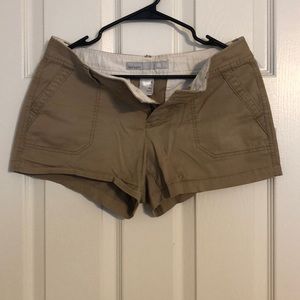 Old Navy low rise khaki shorts